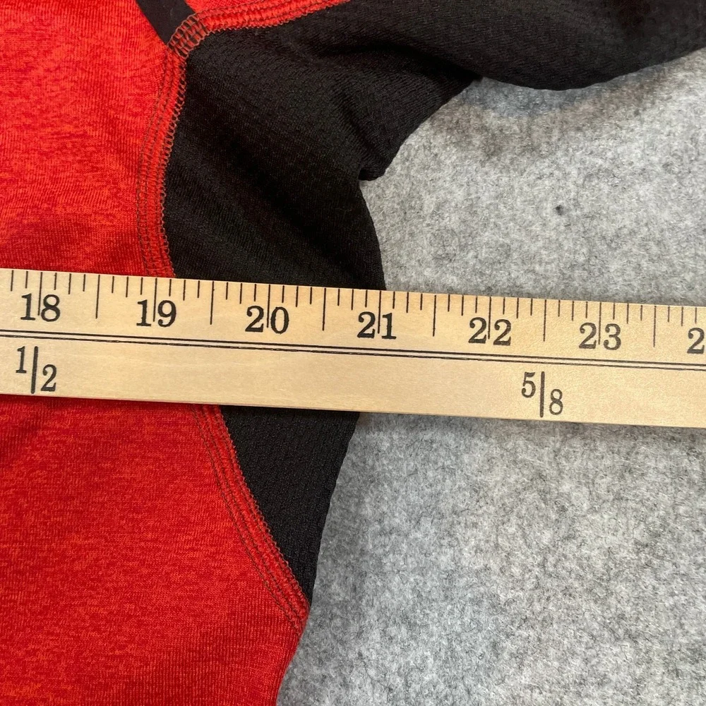 The North Face FlashDry-XD Mens Performance Quarter-Zip Pullover M Red